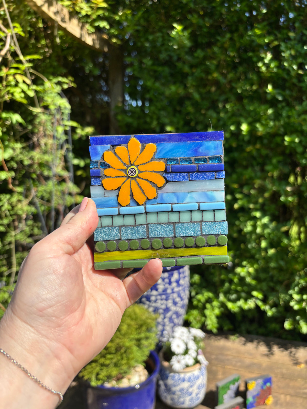 Sunny Pop – Glass & Ceramic Mosaic Art